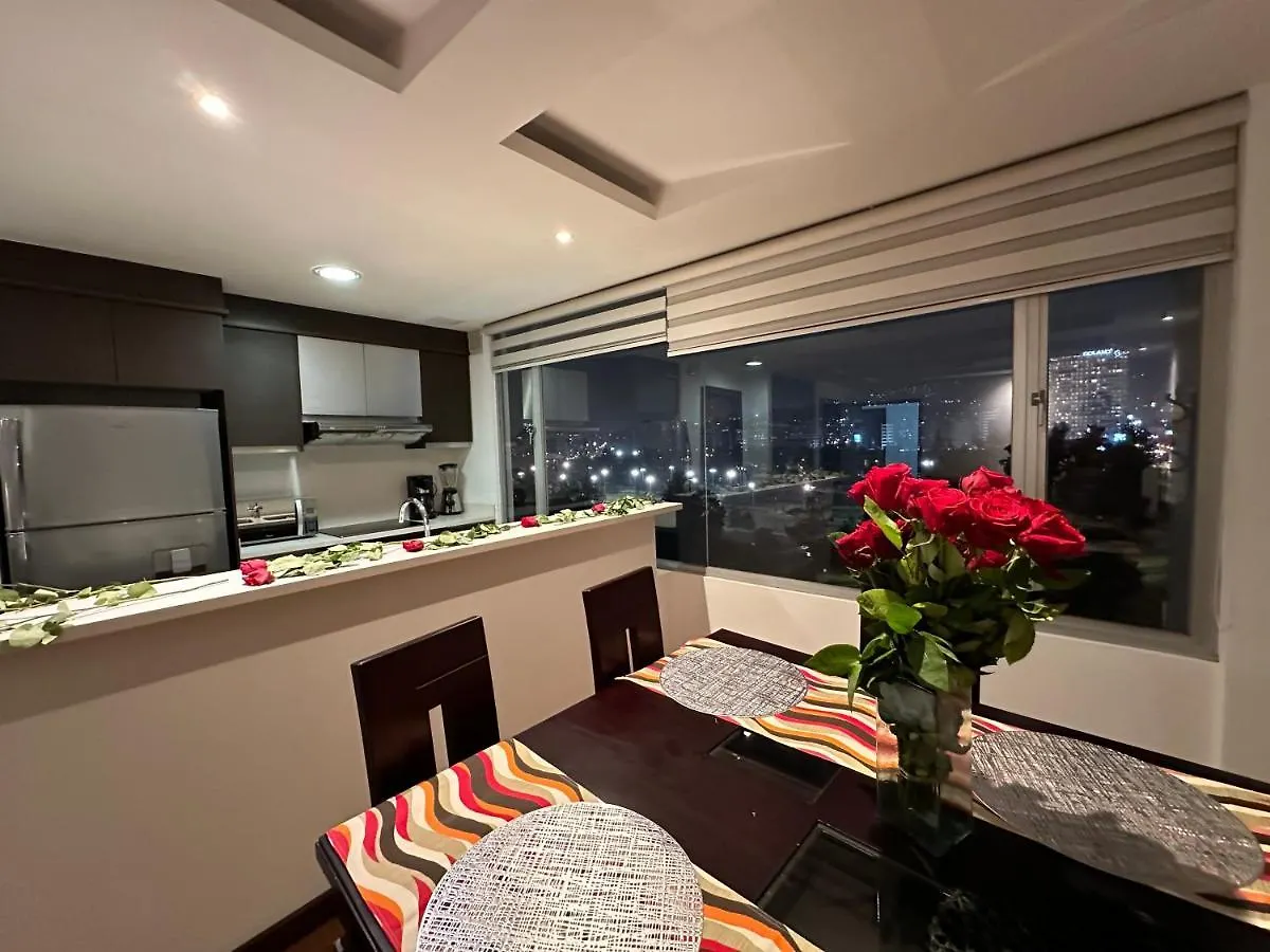 Five Stars Suites - Quito Park 0*,